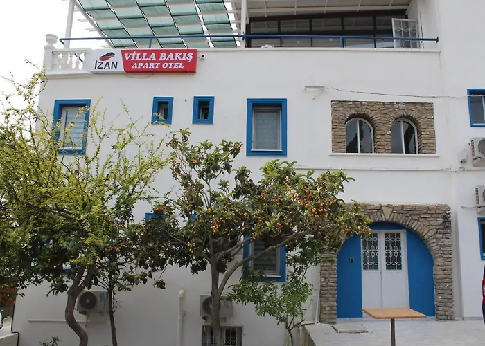 Izan Bakis Aparthotel 3*