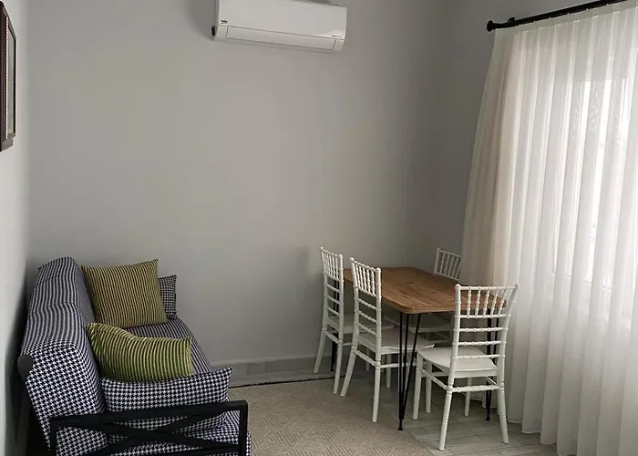 Izan Bakis Aparthotel