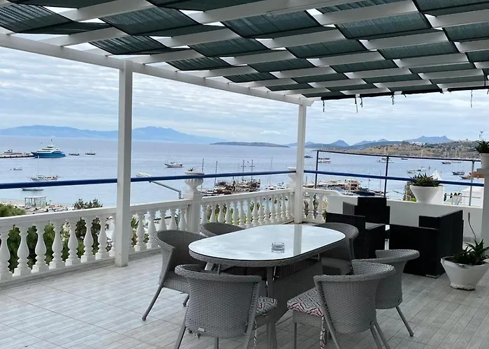 Aparthotel Izan Bakis 3*