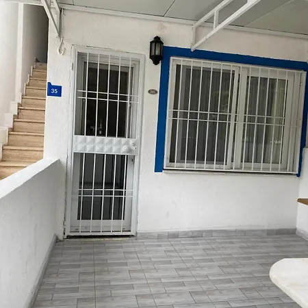 Aparthotel Izan Bakis