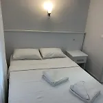 Izan Bakis מלון דירות 3*