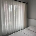 Izan Bakis מלון דירות 3*