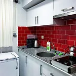 מלון דירות Izan Bakis 3*