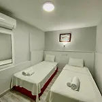 Izan Bakis 3*
