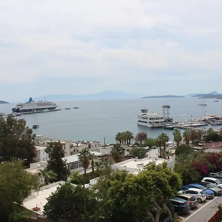 Izan Bakis Lejlighedshotel 3*