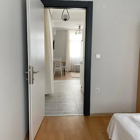 Izan Bakis Aparthotel