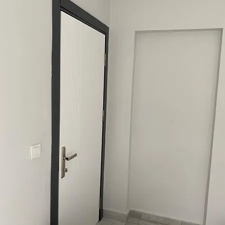 Izan Bakis Apartahotel