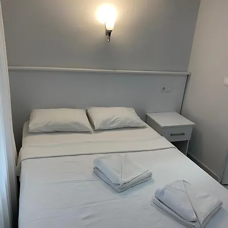 Izan Bakis Aparthotel *