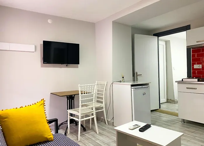 Aparthotel Izan Bakis 3*