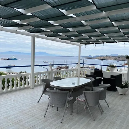 Apartmanhotel Izan Bakis 3*