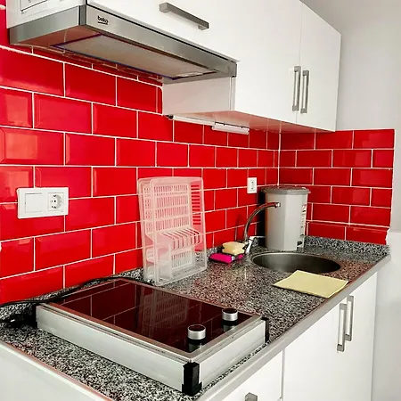 Izan Bakis Apartmanhotel