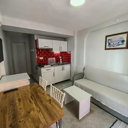 Izan Bakis Apart-hotel 3*