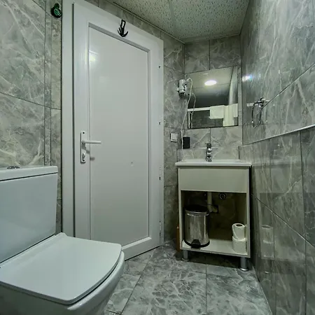 Izan Bakis Apartmanhotel