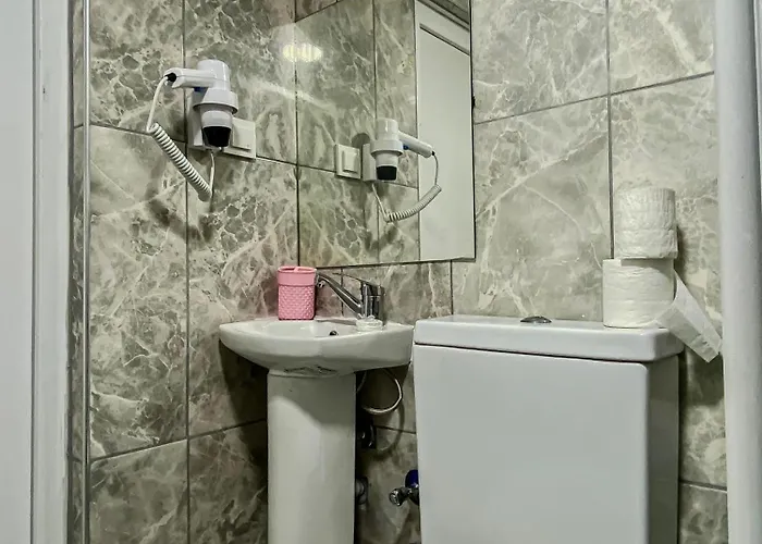 Izan Bakis בודרום